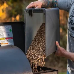 Hot Traeger Hink Och Lock Pellet Staydry Svart Tillbehör Till Vedeldade Kaminer & Öppna Spisar