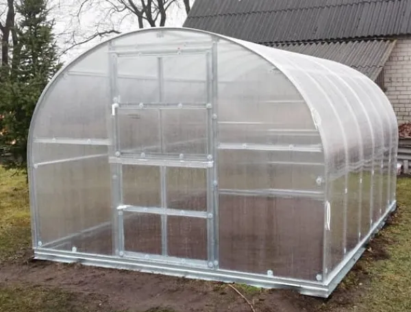 Sale Växthus Klasika 3x6m med 6 mm polykarbonatbeläggning Växthus